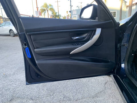 2014 BMW 3 Series 320i