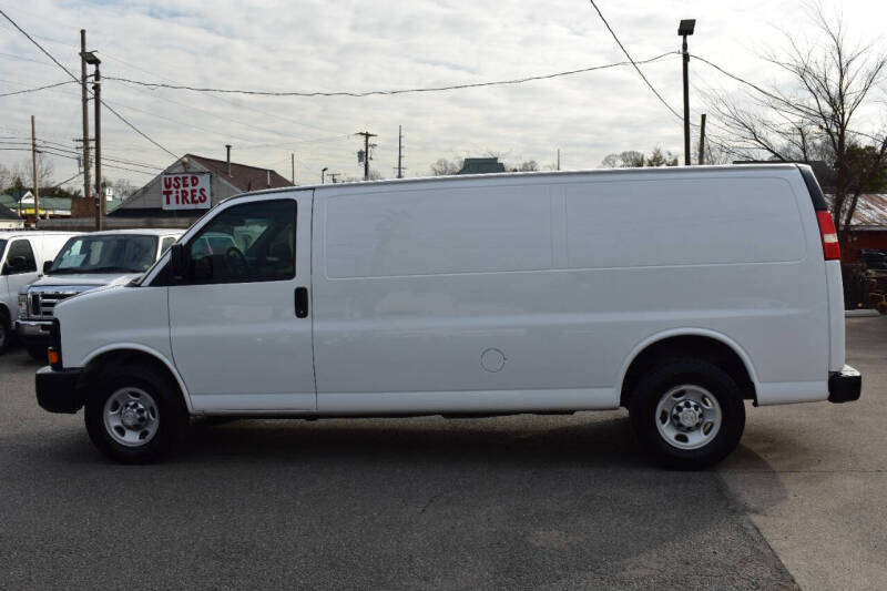 2015 Chevrolet Express Cargo Work Van photo 8