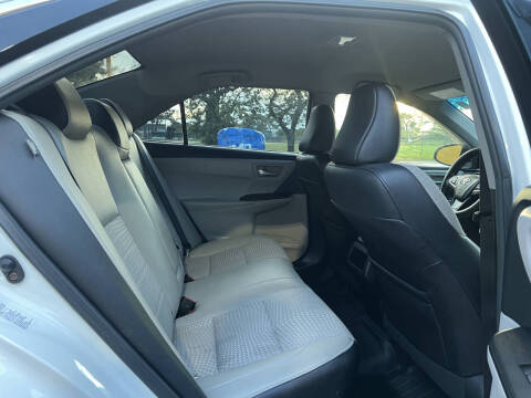 2015 Toyota Camry SE