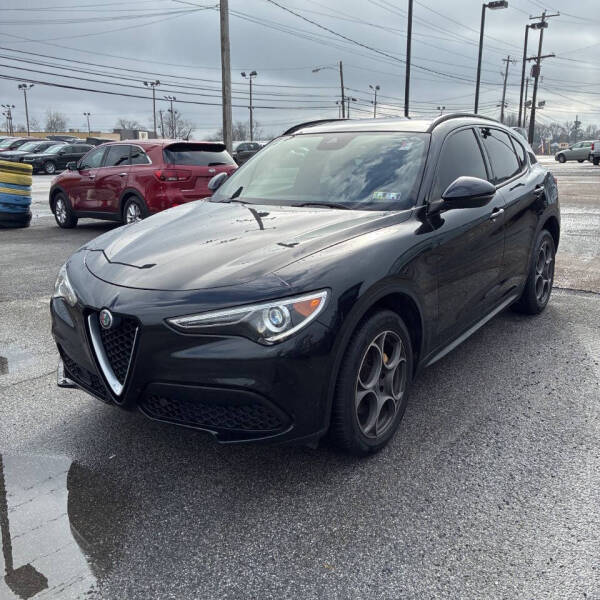 2018 Alfa Romeo Stelvio Ti Sport's photo