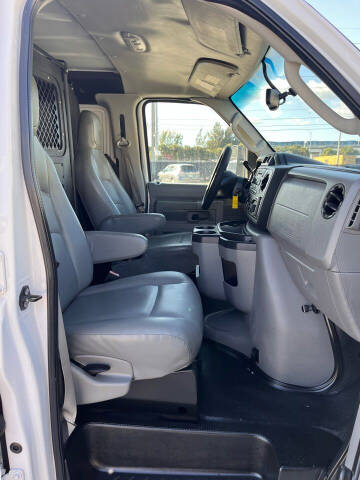 2014 Ford E-Series E-250
