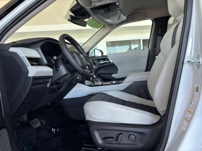 2026 Mitsubishi Outlander