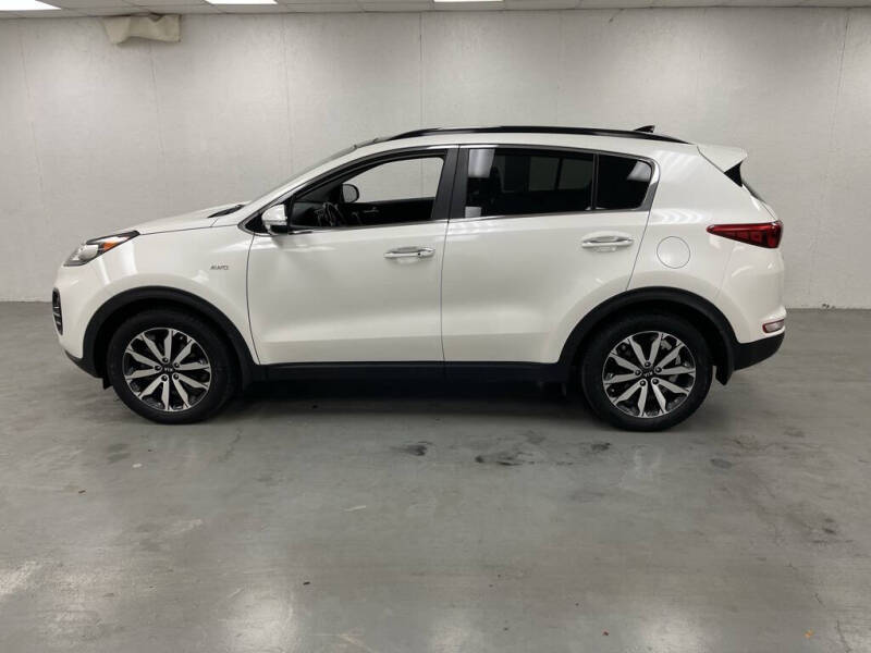 Used 2019 Kia Sportage EX with VIN KNDPNCAC8K7588301 for sale in Celina, OH