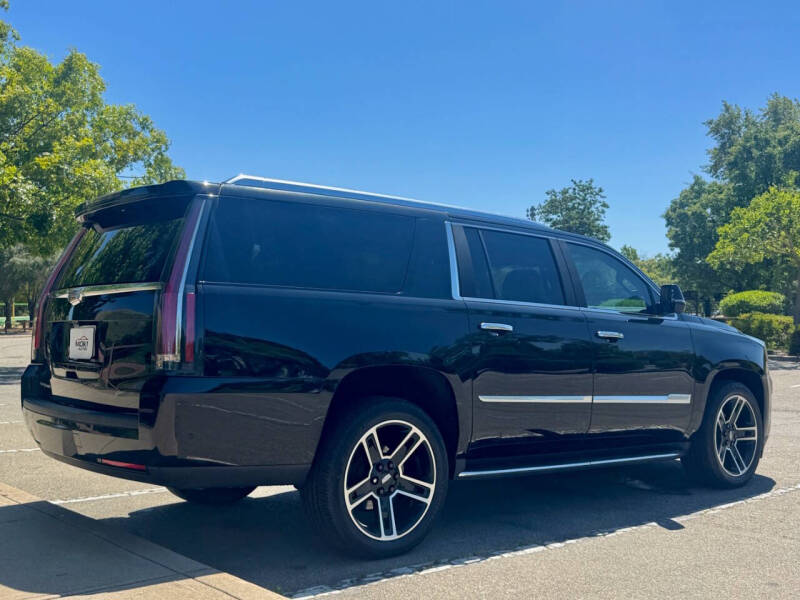 2019 Cadillac Escalade ESV Luxury