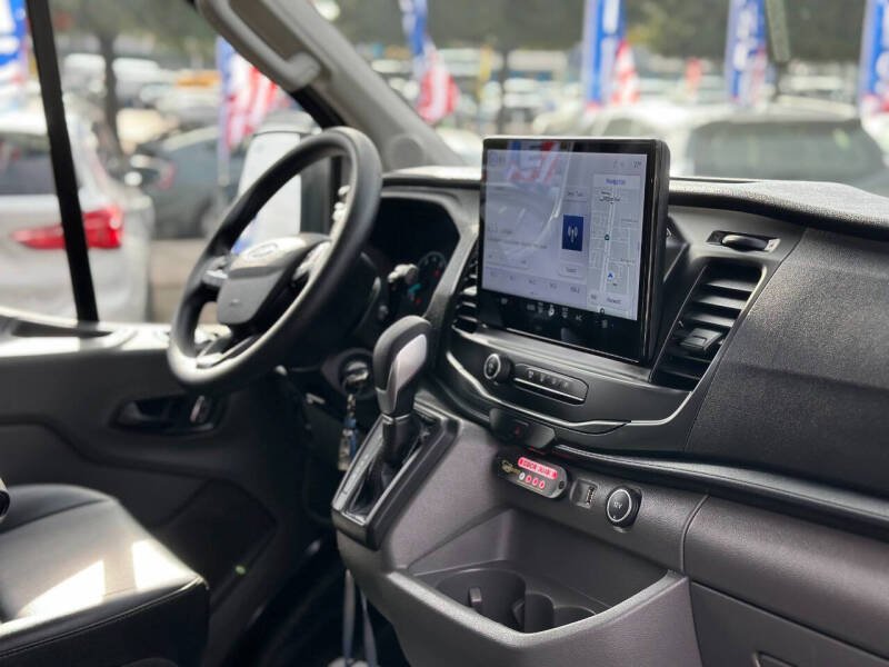 2023 Ford Transit 250