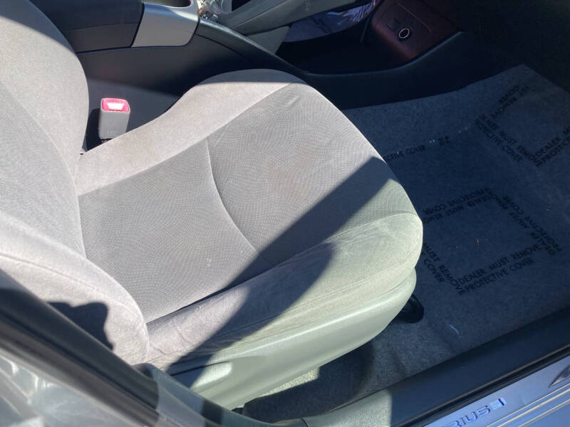 2012 Toyota Prius Two