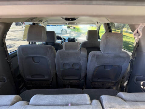 2010 Toyota Sienna LE 7-Passenger
