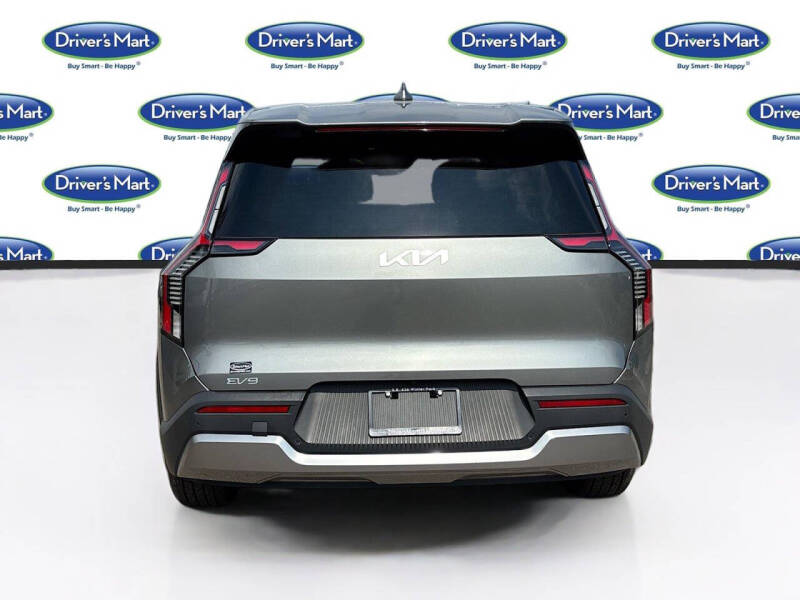 2024 Kia EV9 Light Long Range