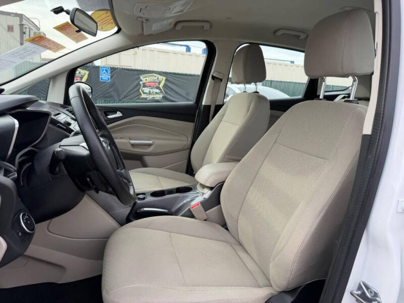 2017 Ford C-MAX Hybrid SE