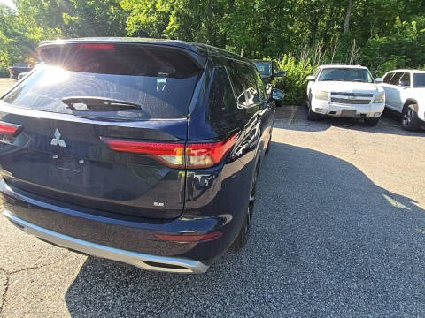 2024 Mitsubishi Outlander SE