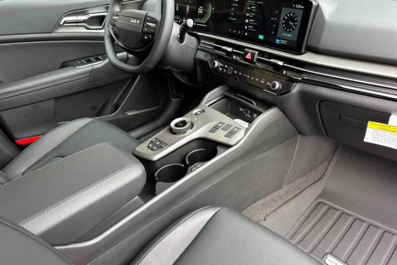 2026 Kia Sportage Plug-In Hybrid X-Line