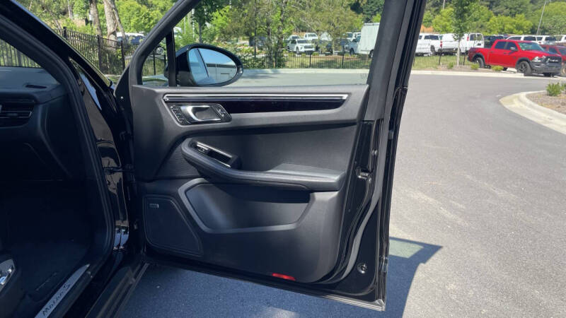 2019 Porsche Macan S
