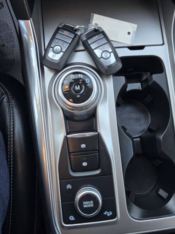 2020 Ford Explorer XLT - Photo 18