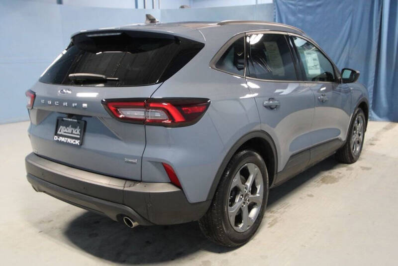 2025 Ford Escape Hybrid ST-Line