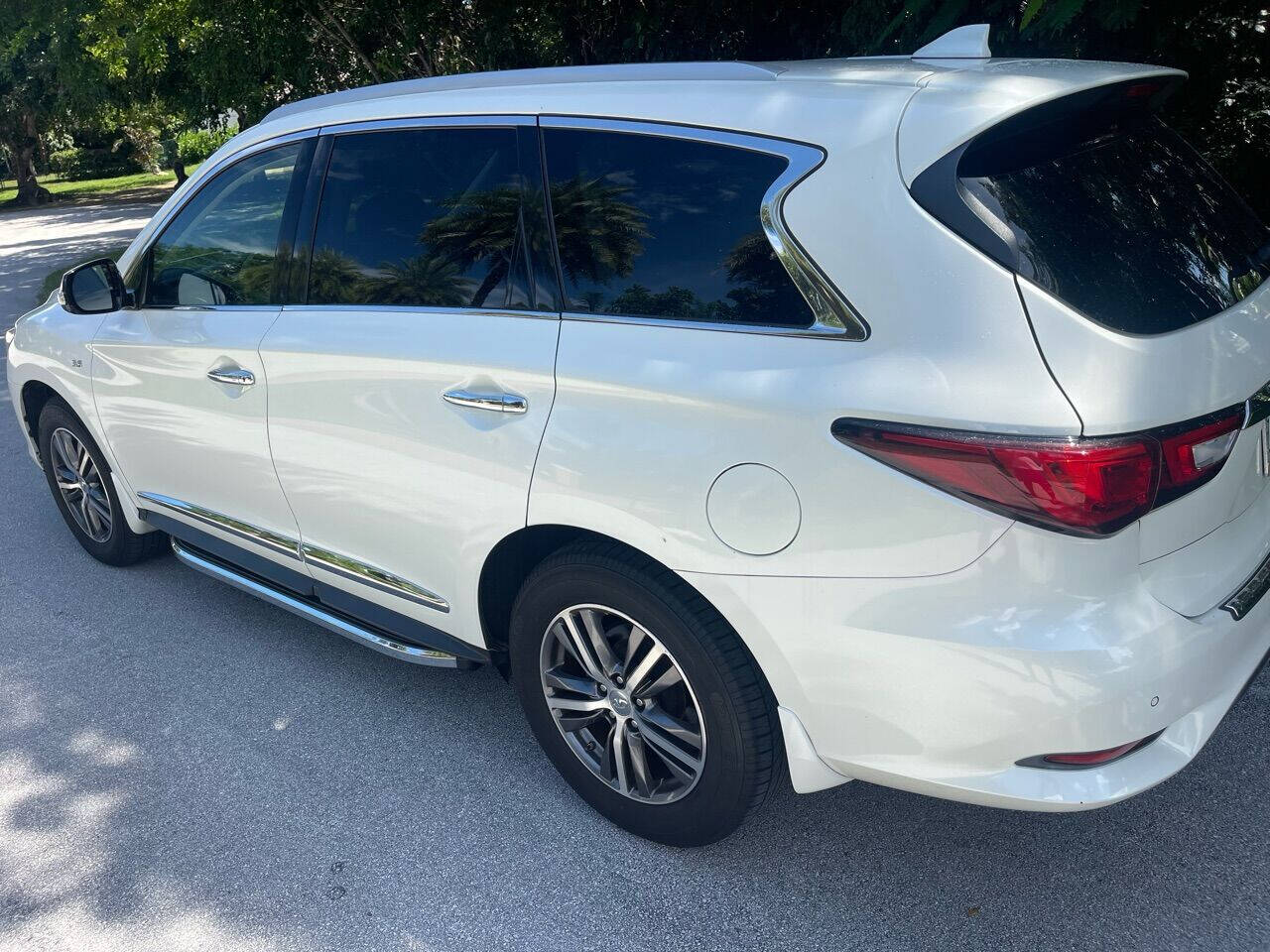 2018 INFINITI QX60 SUV / Crossover - $21,995