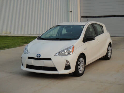2013 Toyota Prius c for sale at ELITE CARS OHIO LLC in Solon OH