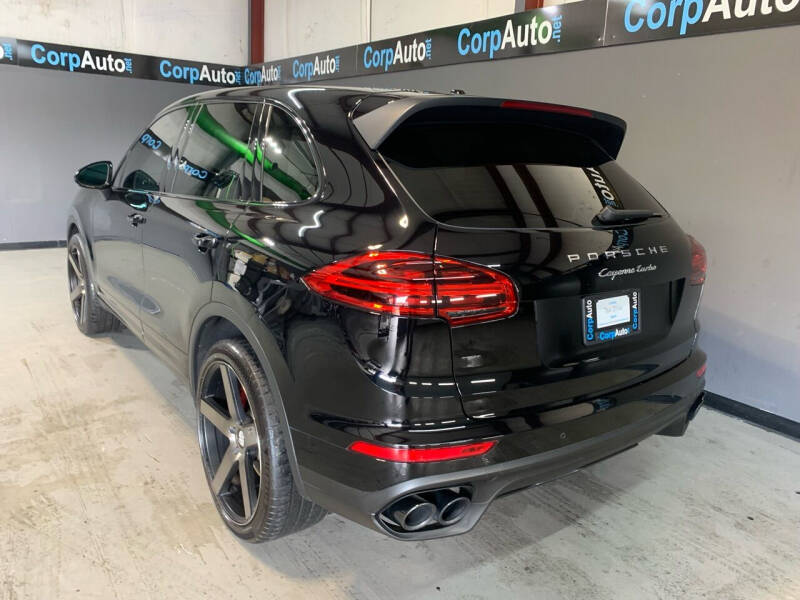 2017 Porsche Cayenne Turbo
