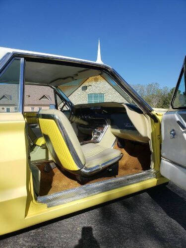 1964 Ford Thunderbird