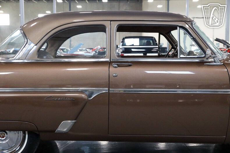 1954 Ford Crestline