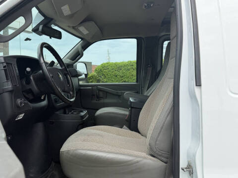 2020 Chevrolet Express 2500