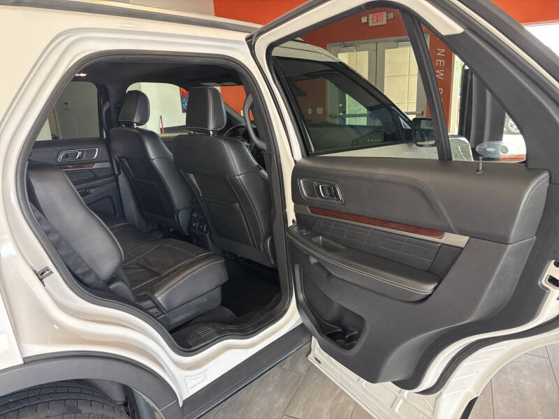 2018 Ford Explorer Platinum