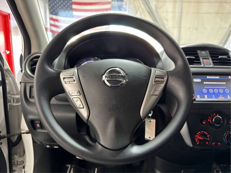 2019 Nissan Versa