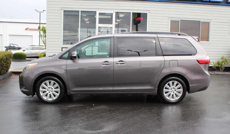 2017 Toyota Sienna