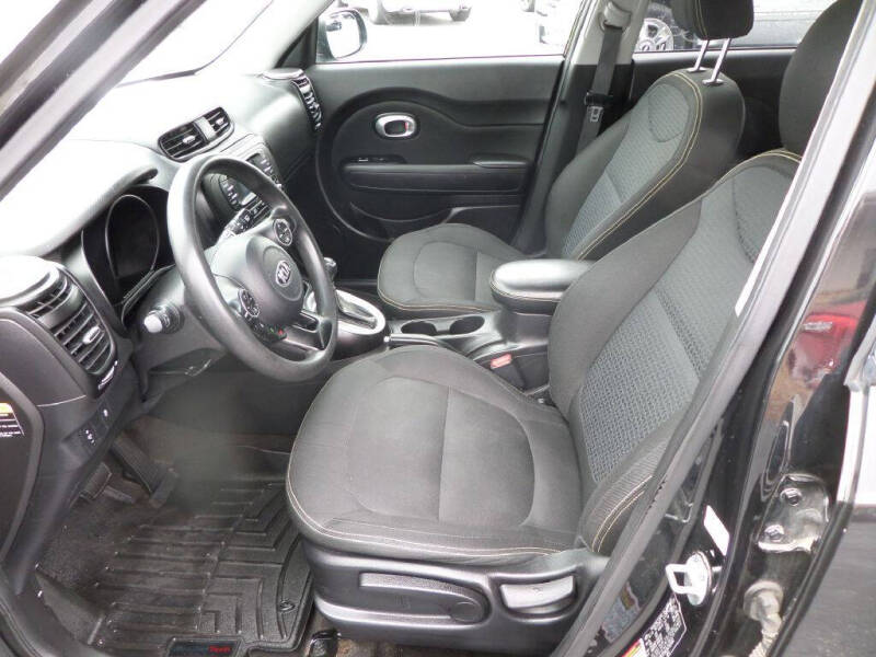 2016 Kia Soul +
