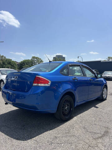 2011 Ford Focus S