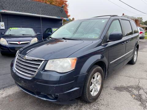 2009 Chrysler Town and Country for sale at Trinity Motors LLC in Lackawanna NY