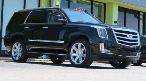 2018 Cadillac Escalade Luxury