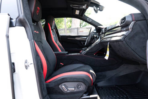 2024 Lamborghini Urus Performante