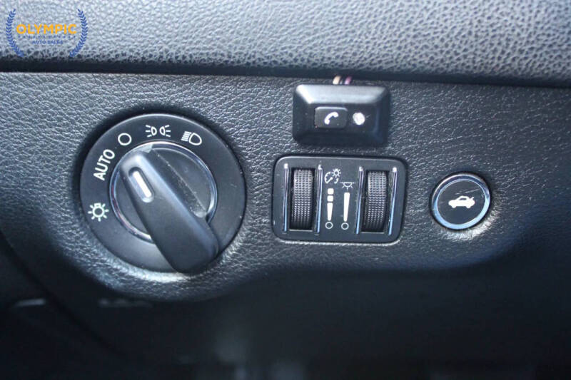 2017 Chrysler 300 Limited