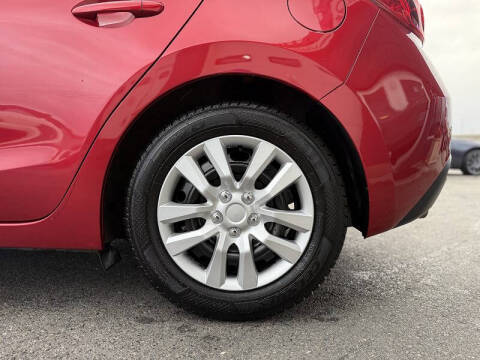 2015 Mazda MAZDA3 i Sport