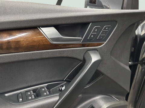 2018 Audi Q5 2.0T quattro Premium Plus