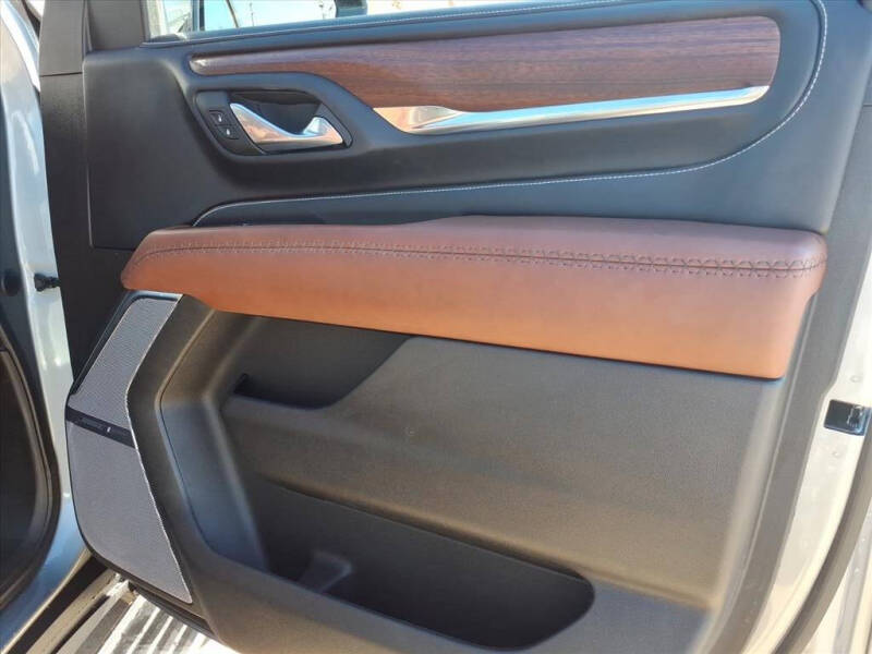 2023 GMC Yukon Denali Ultimate