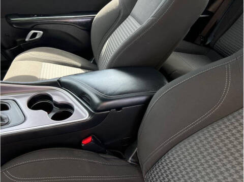 2021 Dodge Challenger SXT