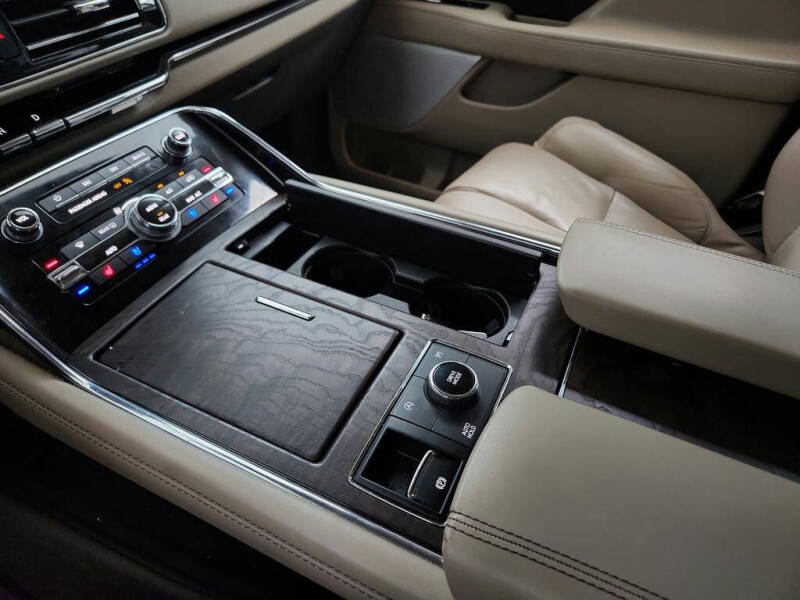 2022 Lincoln Navigator Reserve