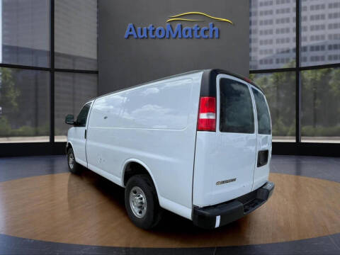 2023 Chevrolet Express 2500