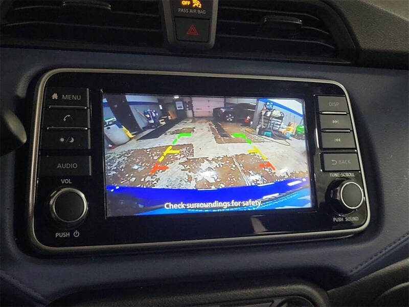 2023 Nissan Versa SV