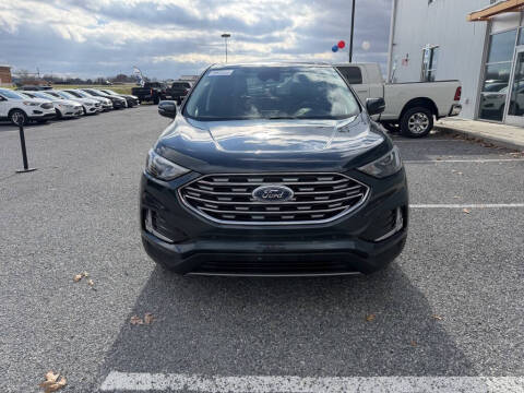 2022 Ford Edge Titanium