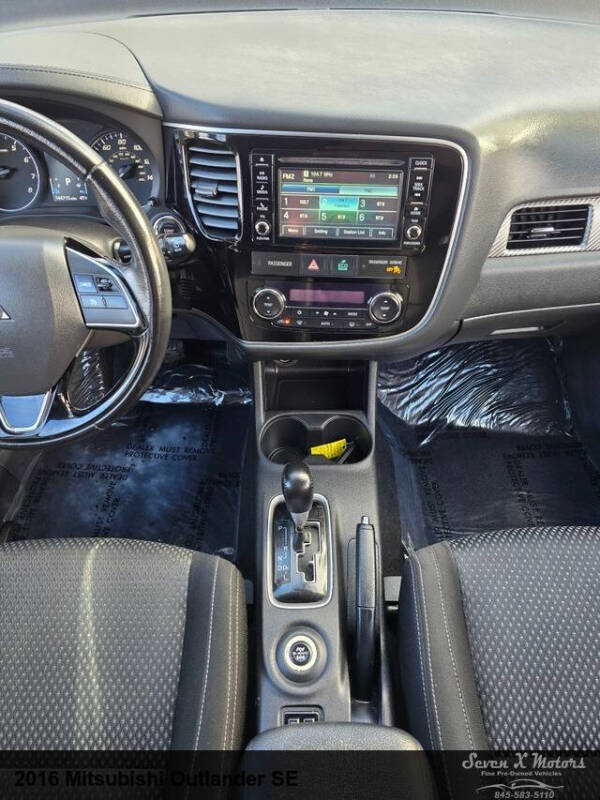 2016 Mitsubishi Outlander SE