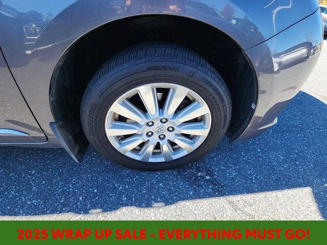 2017 Toyota Sienna LE 7-Passenger