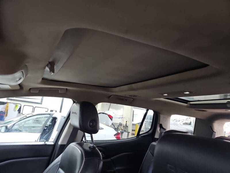 2017 GMC Acadia Denali