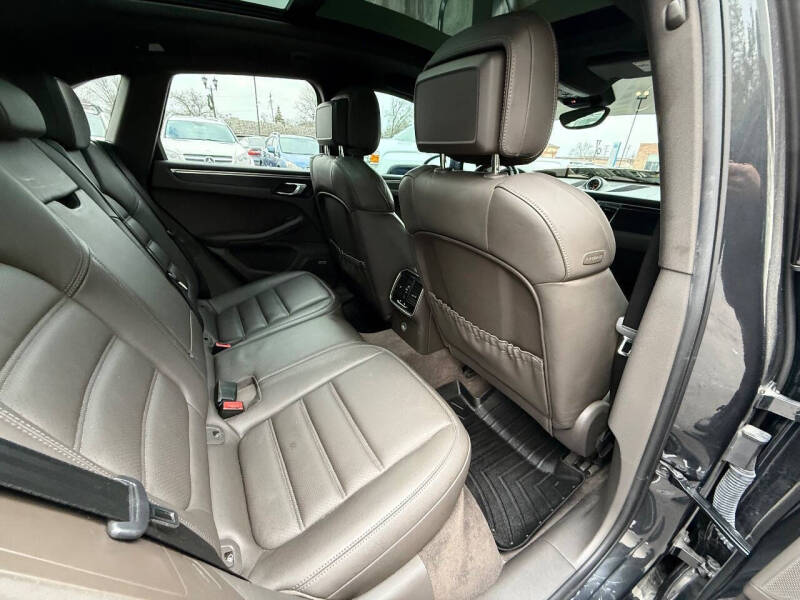 2017 Porsche Macan GTS