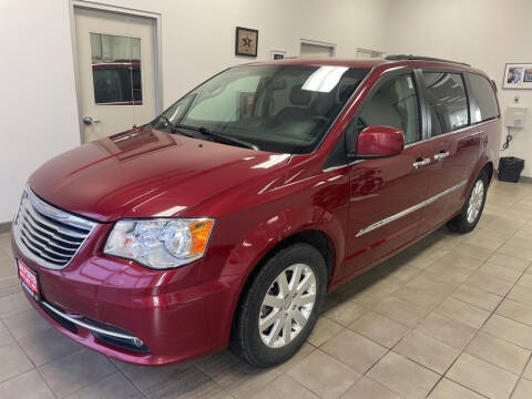2016 Chrysler Town and Country for sale at DAN PORTER MOTORS in Dickinson ND