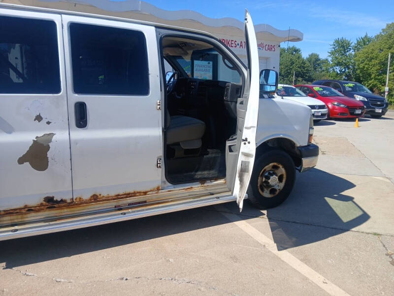2010 Chevrolet Express LT 2500