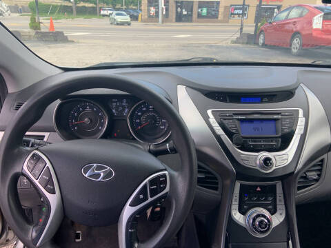 2012 Hyundai Elantra Limited