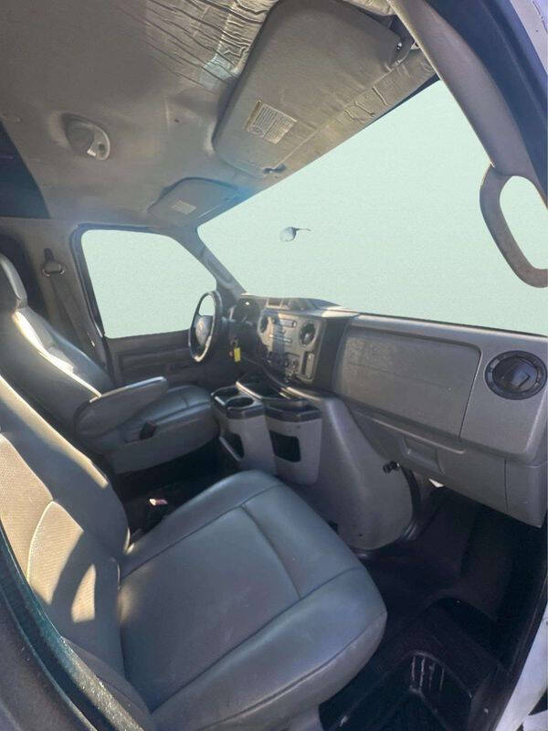 2012 Ford E-Series E-250