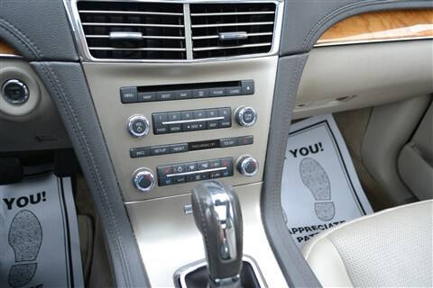 2011 Lincoln MKT